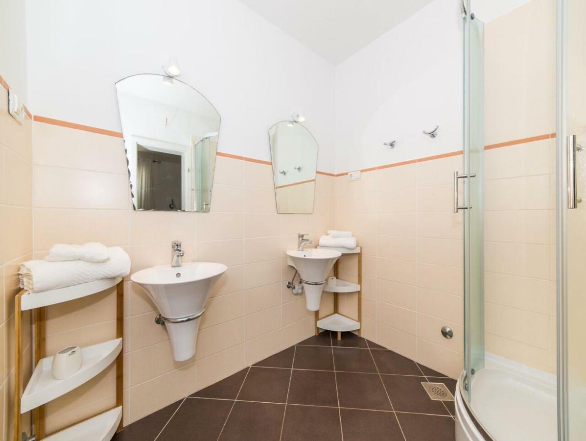 Apartment Diha *